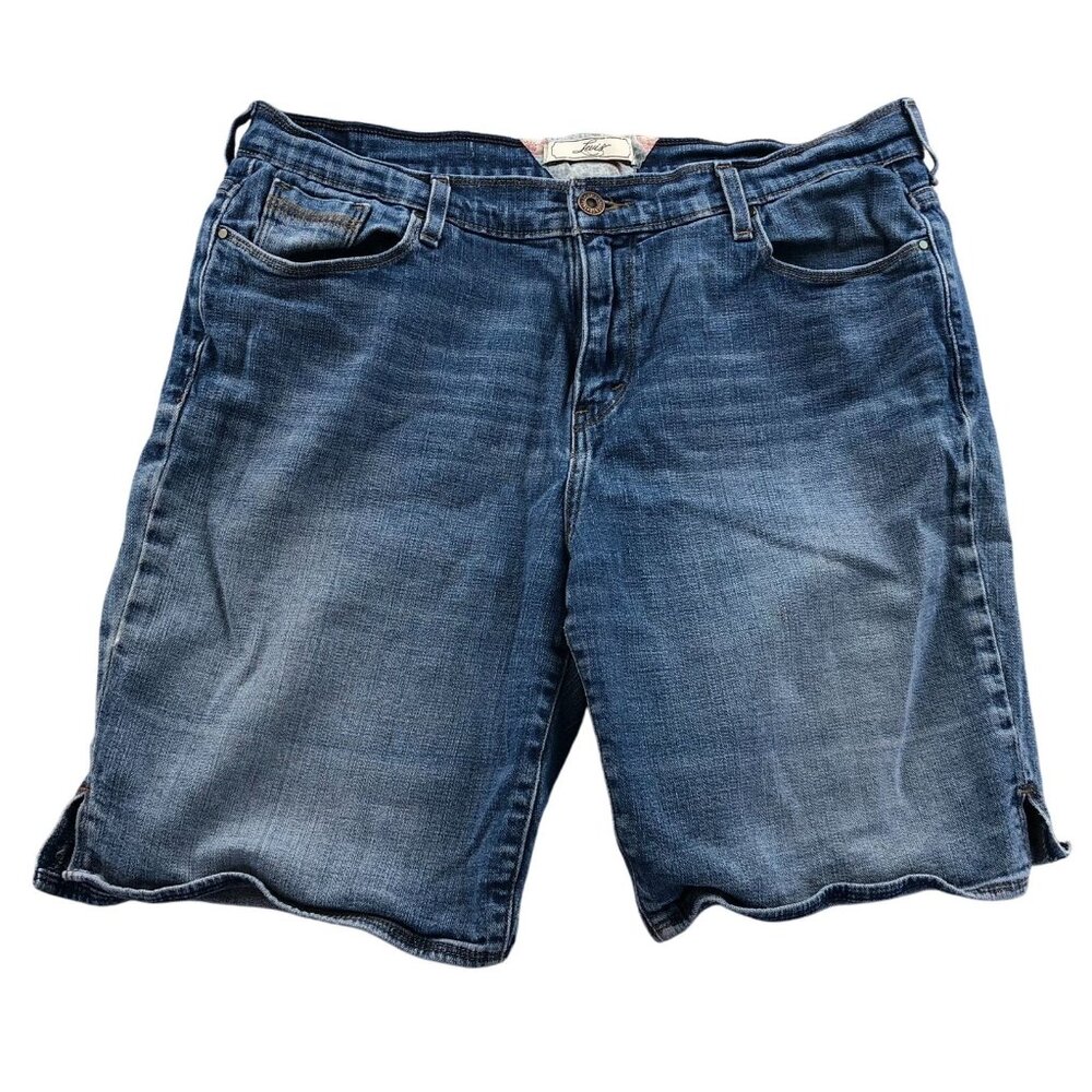 Vintage Levis Womens Jean Shorts Size 14 Blue Denim Classic Casual Medium Wash